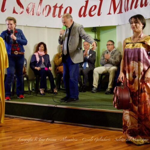 Il Salotto del Mandrogno questo martedì racconterà il Papa e poi tanti ospiti