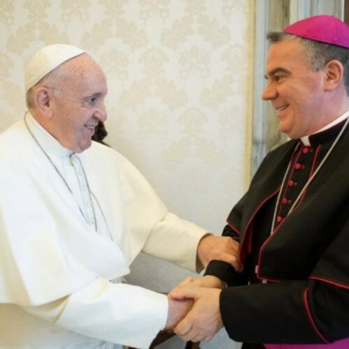 Il Vescovo di Casale ricorda Papa Francesco: “Ci ha insegnato a non avere paura della tenerezza”