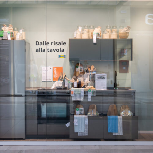 A Pavia arriva il primo punto di progettazione e acquisto online Ikea