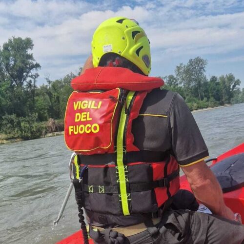 Non ce l’ha fatta il ragazzo risucchiato dalle acque del Sesia tra Candia e il Casalese