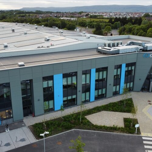 Guala Closures investe oltre 60 milioni in Scozia: inaugurato il nuovo stabilimento a Gartcosh