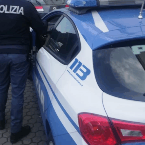 Dopo minacce e percosse all’ex compagna ignora il divieto di avvicinamento: uomo agli arresti domiciliari