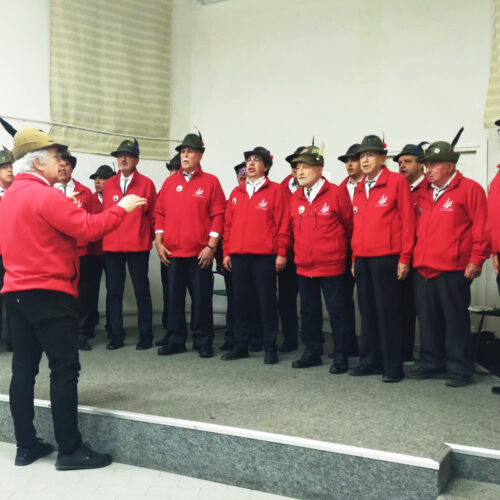 Venerdì le voci degli Alpini risuonano al Cristo