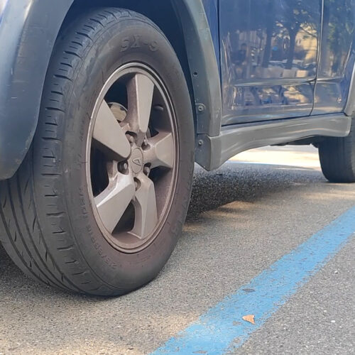 Parcheggi gratis ad agosto o nei saldi? Assessore Serra: “Se ne può parlare ma da valutare anche gli svantaggi”