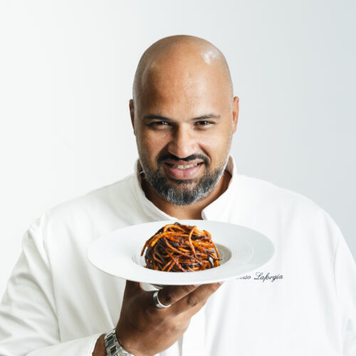 Da Fuga di Sapori gli spaghetti all’assassina con chef Laforgia, ma il delitto è non mangiarli