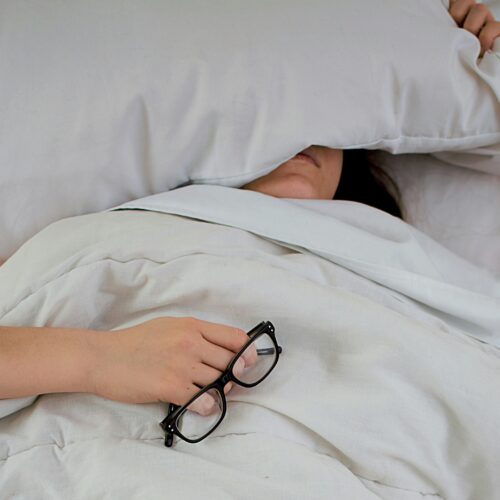 Ora solare meno “stressante” per il sonno: uno studio italiano svela gli effetti sul ritmo biologico