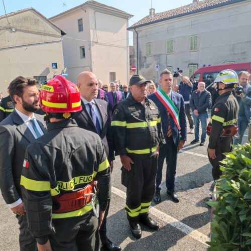 A Quargnento il sottosegretario Prisco ricorda i Vigili del Fuoco morti nel 2019: “Tre servitori dello Stato”
