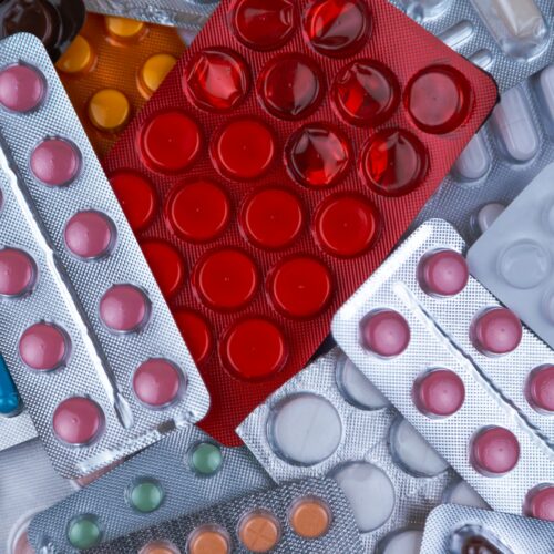 Usare bene gli antibiotici fa bene a tutti, anche a chi non li prende: la campagna in Piemonte