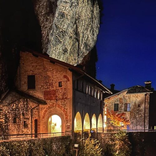Capodanno all’Eremo di Santa Caterina del Sasso: visite guidate, brindisi e cena “in famiglia”