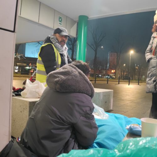 Una notte con chi dà dignità agli invisibili: la rete solidale contro l’emergenza freddo ad Alessandria