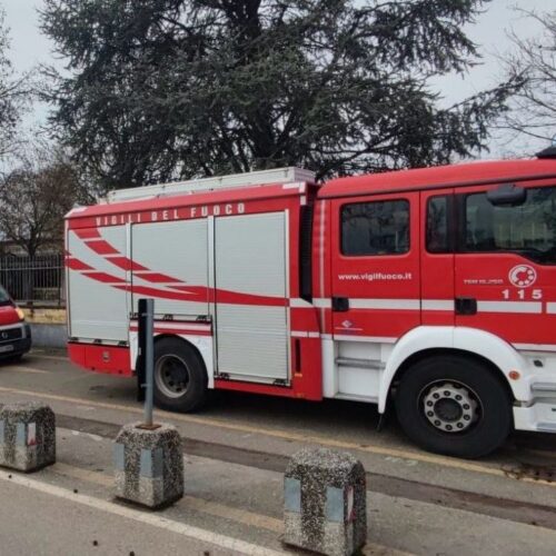 Forte odore di solventi in una scuola dell’infanzia a Torre d’Isola. Intervento dei Vigili del Fuoco e del nucleo NBCR