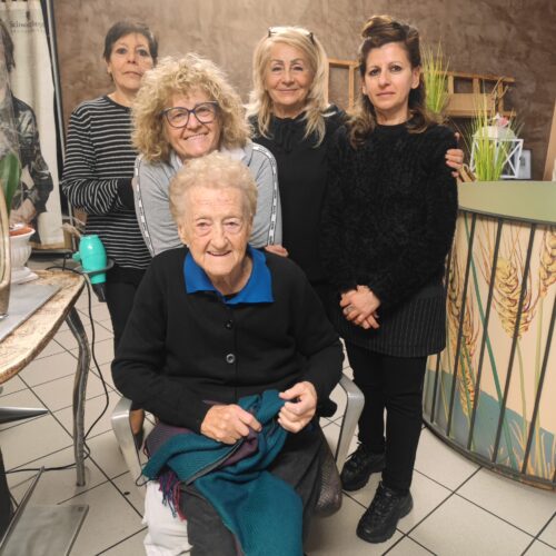 Un sorriso alla vita: 100 anni per la signora Vanda, alessandrina del quartiere Cristo