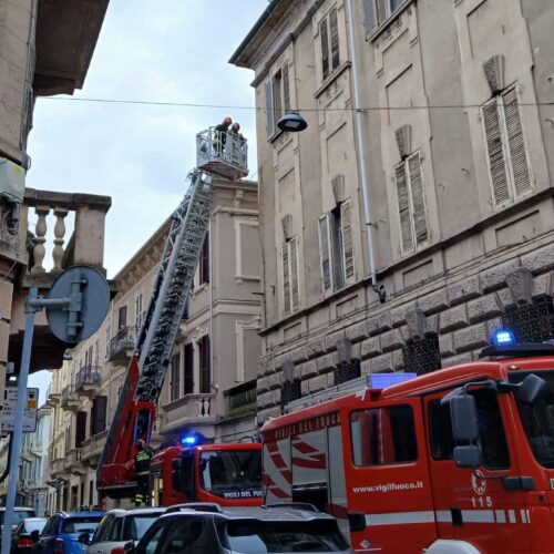 Occupazioni abusive, Sinistra italiana: “La destra mostra i muscoli ma serve politica contro povertà”