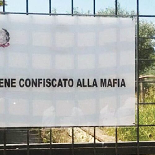 Dall’acquisizione per finalità sociali alla revoca della concessione al Comune di Tortona. Il caso della villa della mafia a Torre Calderai