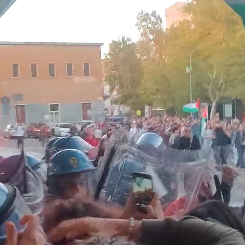 Tentato blocco della stazione: da Sinistra Italiana solidarietà ai 17 attivisti pro Palestina denunciati