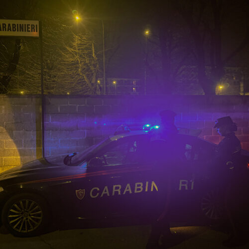 Litiga con il coinquilino e lo accoltella. Arrestato uomo a Pieve Porto Morone per tentato omicidio