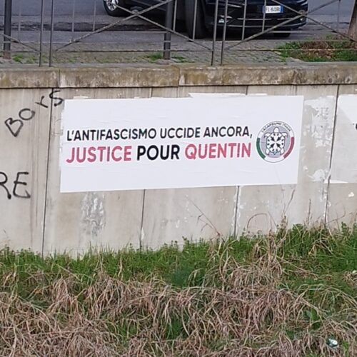 Striscione di CasaPound a Casale, la minoranza: “Nessuna neutralità davanti al fascismo”