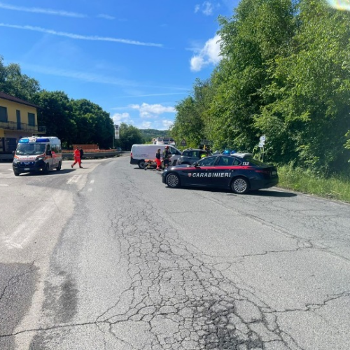 Scontro frontale tra un furgone  e un’auto sulla provinciale 155 a Castelletto d’Orba