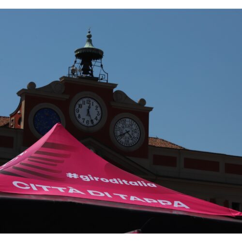 Contributo per il Giro chiesto in ritardo, il “rammarico” della giunta: “Istanza per riesaminare la posizione”