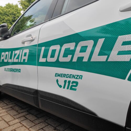 Polizia Locale Alessandria: in estate i taser e i palmari per le multe pagabili in modo più veloce