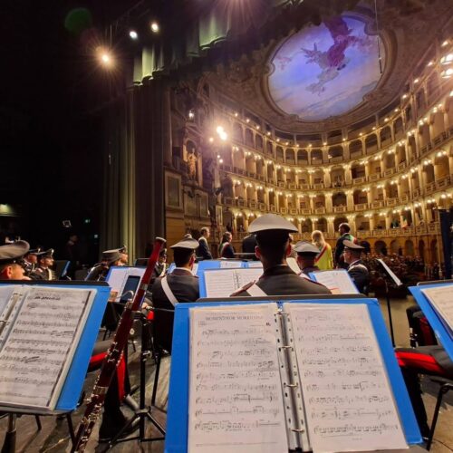 Dall’alzabandiera al concerto della Fanfara. Pavia celebra gli 80 anni della Repubblica