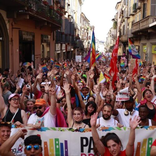 Pavia Pride celebra dieci anni. Questo sabato la città si colora per i diritti e l’inclusione