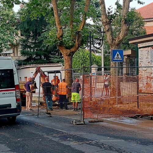Danni tubatura a Valenza: “Squadra al lavoro per ripristinare il flusso d’acqua prima possibile”