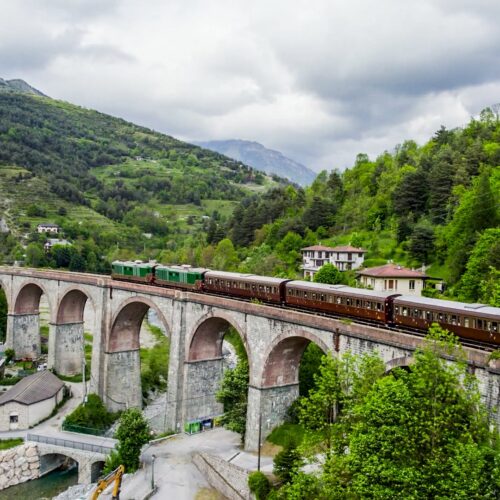 Dal 5 luglio al 16 agosto tornano i treni storici sulla Ferrovia delle Meraviglie