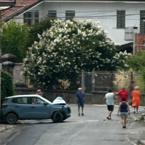 Incidente a Rivalta Bormida: auto contro muro