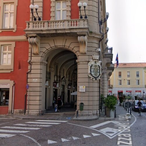Piazza della Libertà, scattano i lavori davanti al Comune. Chiuso un tratto dell’anello viabile e modifiche alla viabilità
