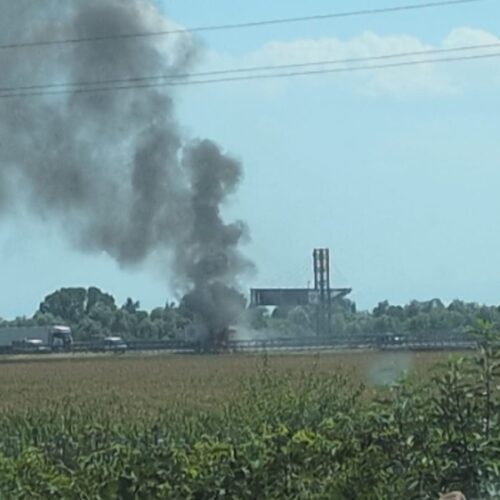 A fuoco un camion sulla A21: traffico tornato normale