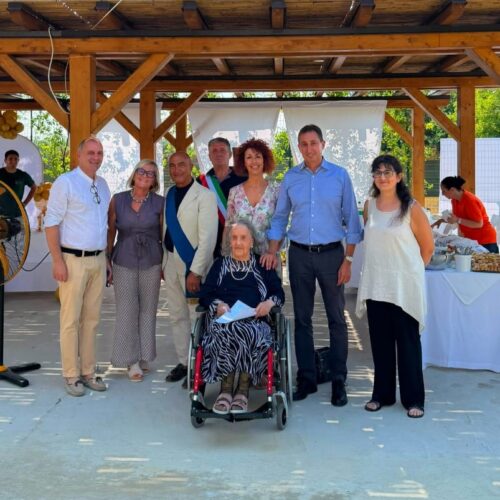 Angioletta Passi compie 100 anni: gli auguri del Comune di Alessandria