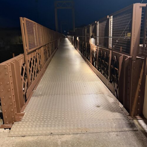 Attiva la nuova illuminazione della passerella pedonale di Porta Milano a Casale Monferrato