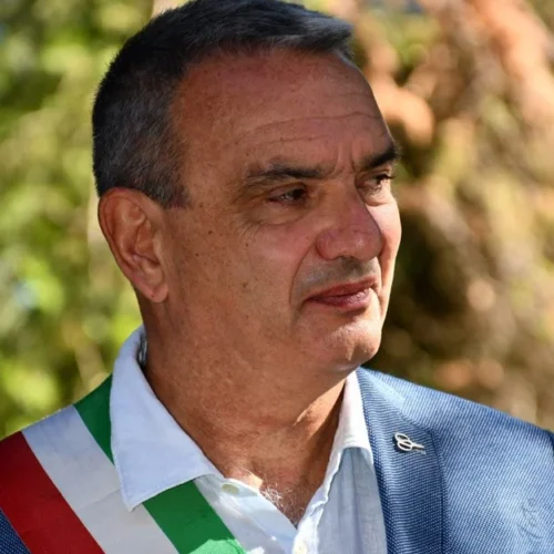 Lutto cittadino a Oviglio per la scomparsa del sindaco Antonio Armano. Mercoledì l’ultimo saluto