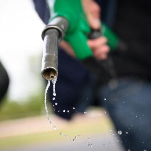 Ancora in salita i prezzi dei carburanti