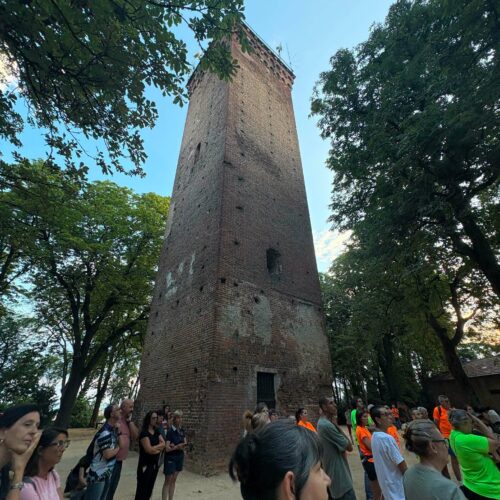 Novi Ligure riabbraccia il Parco Castello: cancelli riaperti e orario esteso dalle 6 alle 22