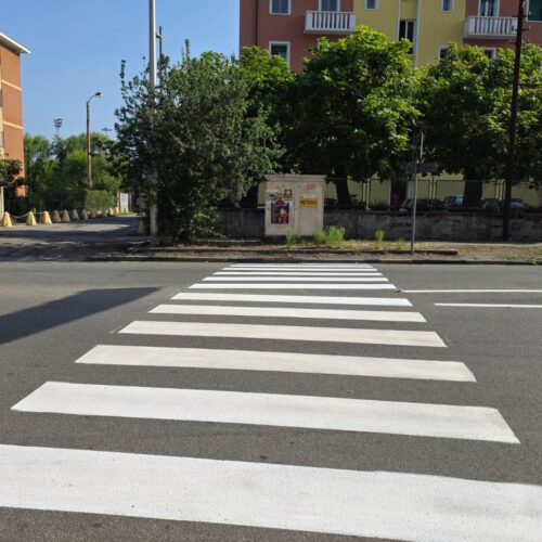 Al quartiere Cristo di Alessandria rifatte le strisce pedonali e nuovi limiti ai mezzi pesanti