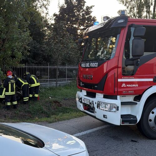 Incidente tra un’auto e una moto sulla strada statale a Spinetta: motociclista in gravi condizioni
