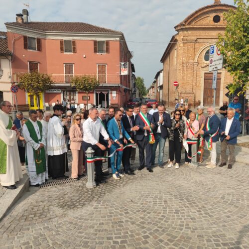 A Quargnento inaugurata piazza 1° maggio dopo i lavori di riqualificazione